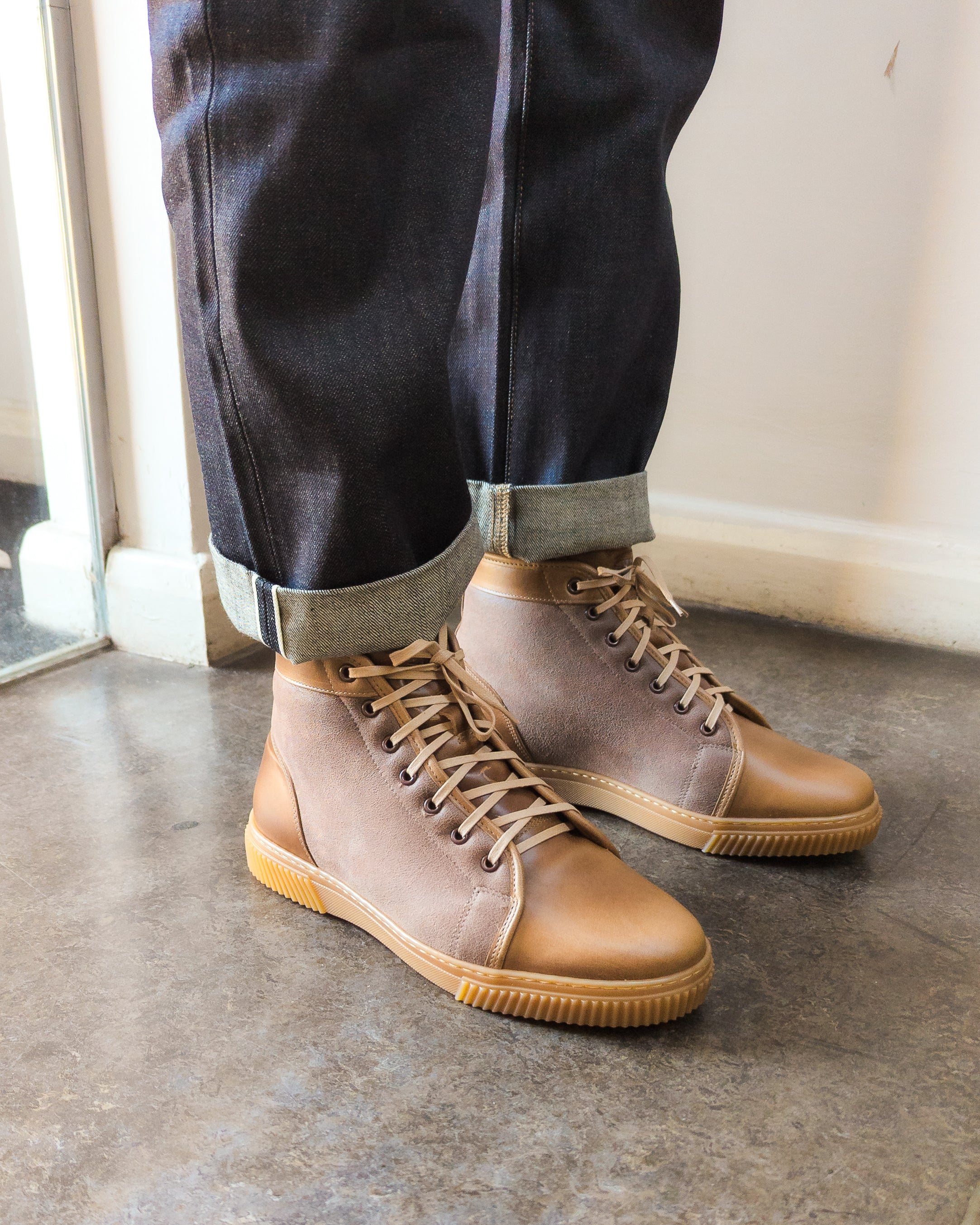 The "MUGGS" 2.0 - Horween Natural (pre-order)